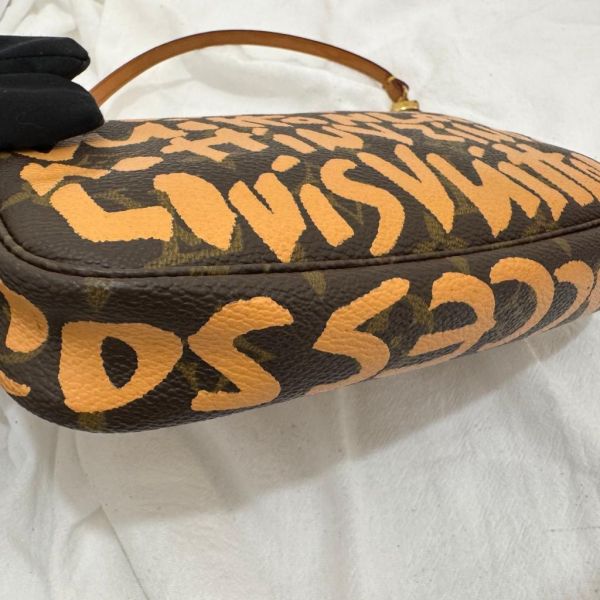 Louis Vuitton 塗鴉麻將包 