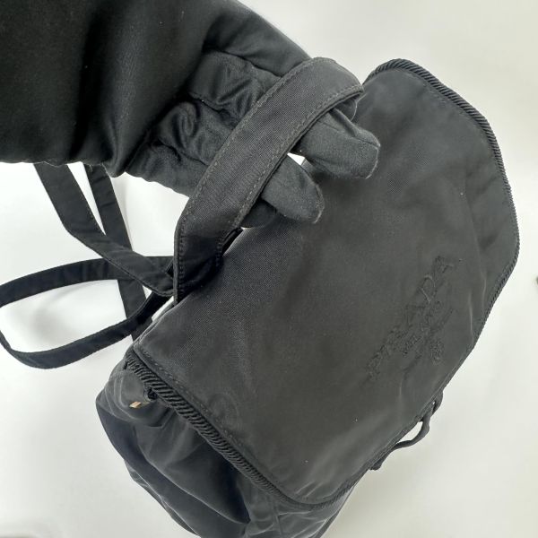 Prada 尼龍背包 
