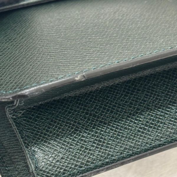 Louis Vuitton 墨綠色荔枝皮手拿包 