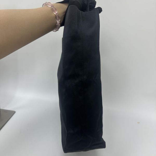 Prada Tessuto 經典黑色尼龍托特包 
