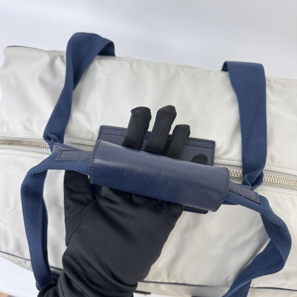 PRADA 經典尼龍旅行包 