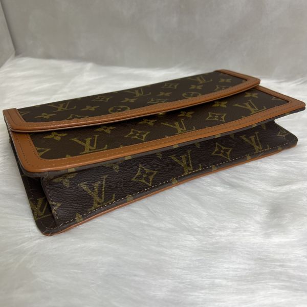 Louis Vuitton翻蓋手拿包 