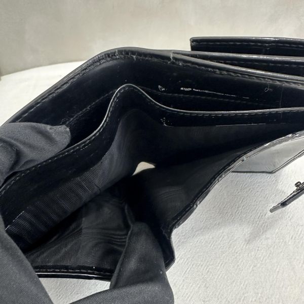 Gucci 黑色漆皮零錢袋短夾 