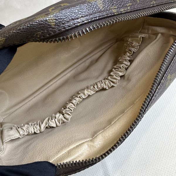 Louis Vuitton 28化妝包 