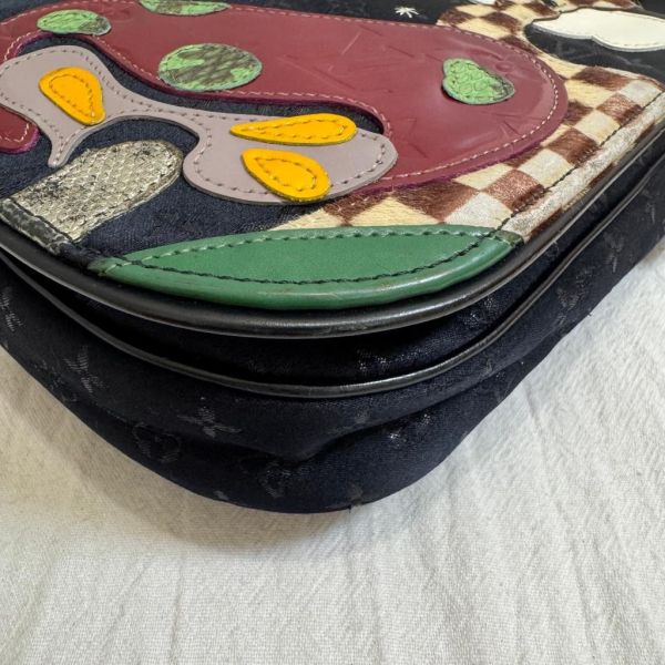 Louis Vuitton 特殊款斜背包 