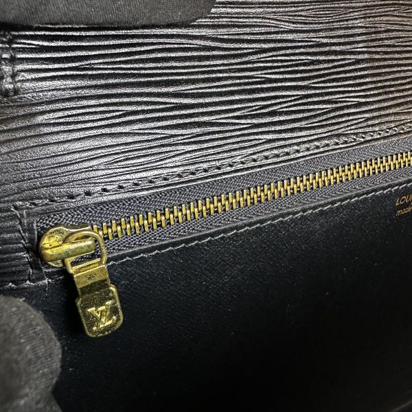 Louis Vuitton Epi手拿包 