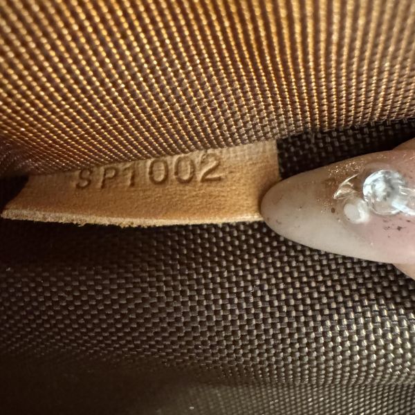 Louis Vuitton Monogram Pégase 系列滾輪行李箱 