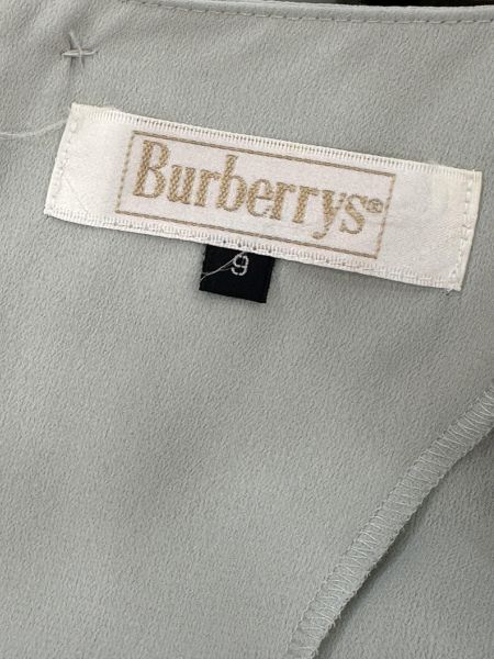 Burberry 復古刺繡上衣 
