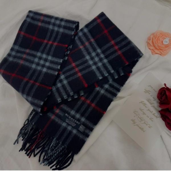 Burberry 藍格圍巾 