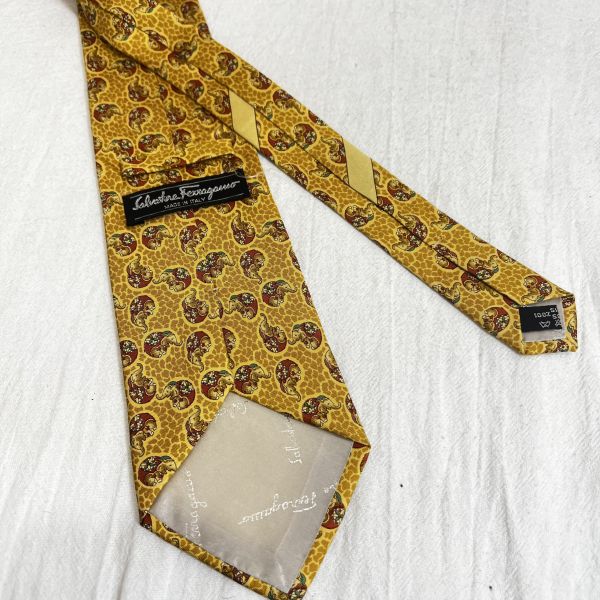 Salvatore Ferragamo 黃色大象領帶（中古） 