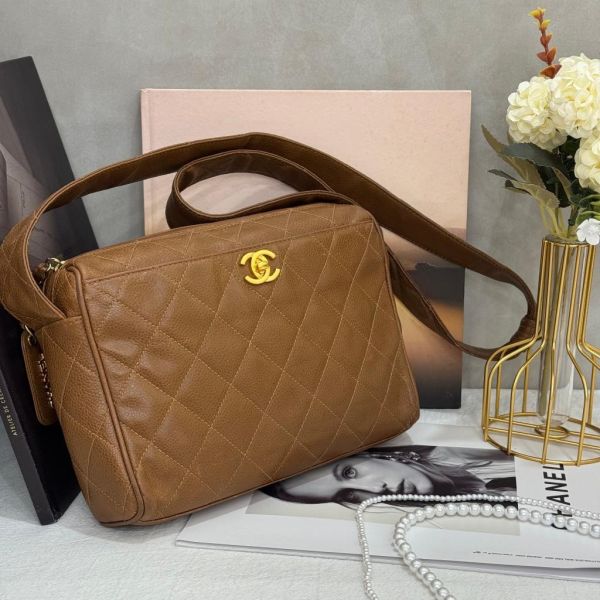 Chanel 咖金皮寬帶相機包 