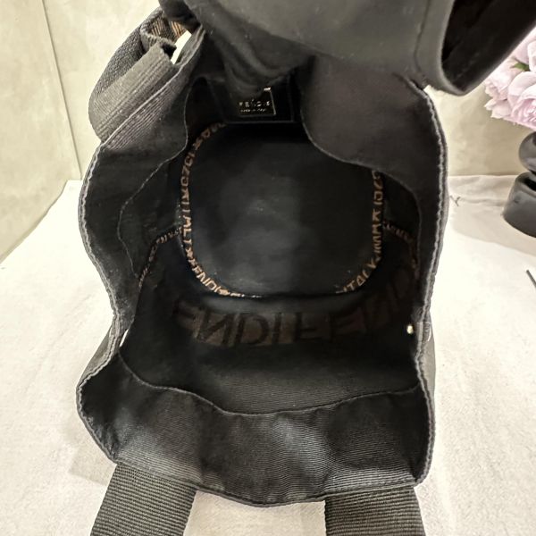 Fendi復帆布水桶迷你托特包 