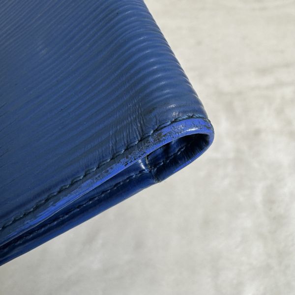 Louis Vuitton藍色水波紋長夾 