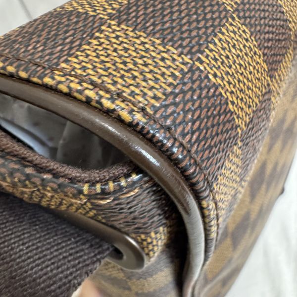 Louis Vuitton 鐵牌掀蓋肩背袋 