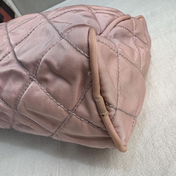 PRADA Tessuto 菱格紋尼龍化妝包手拿包* 