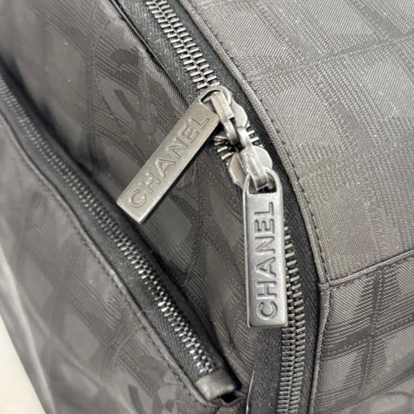 Chanel 黑色冰格旅行袋 