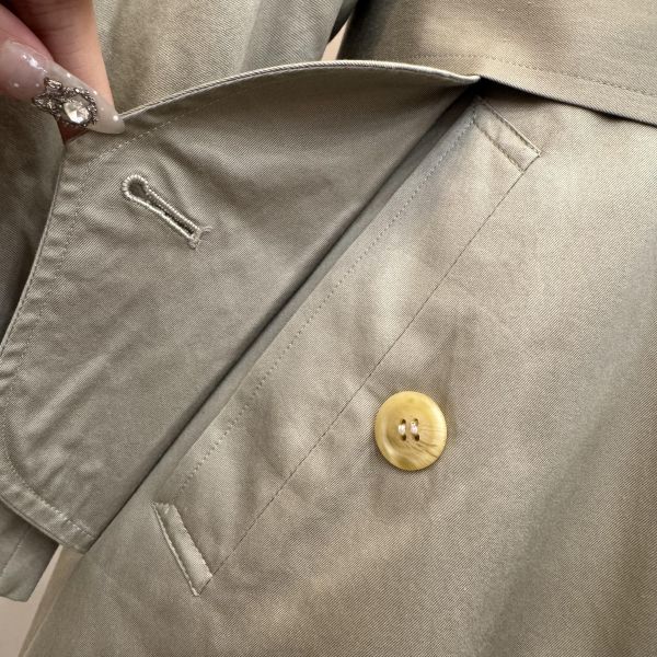 Burberry 經典風衣外套 