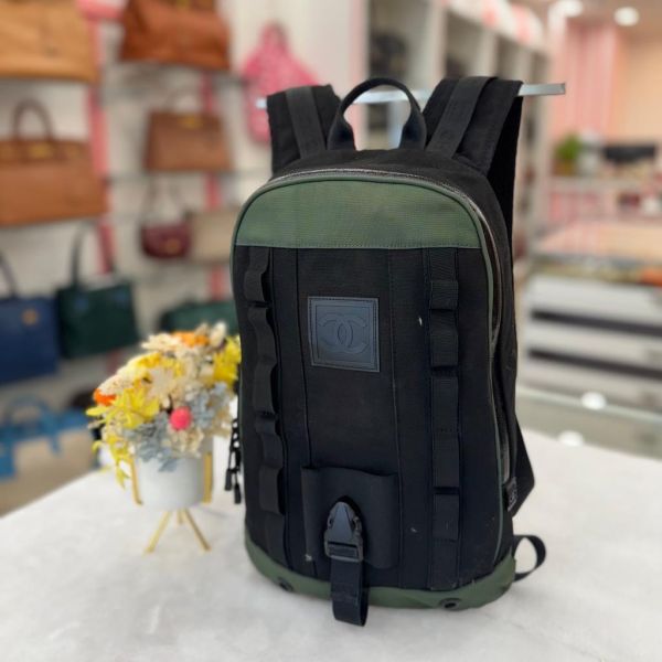 Chanel 軍綠色 運動雙肩後背包 