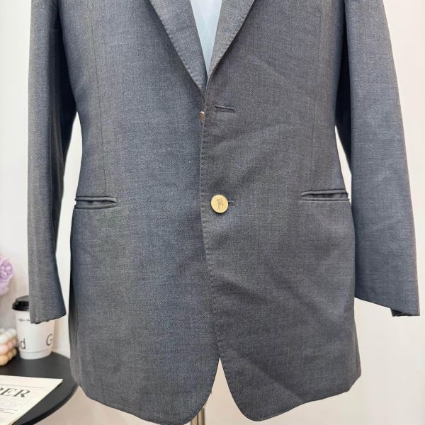 Burberry 灰色西裝外套 