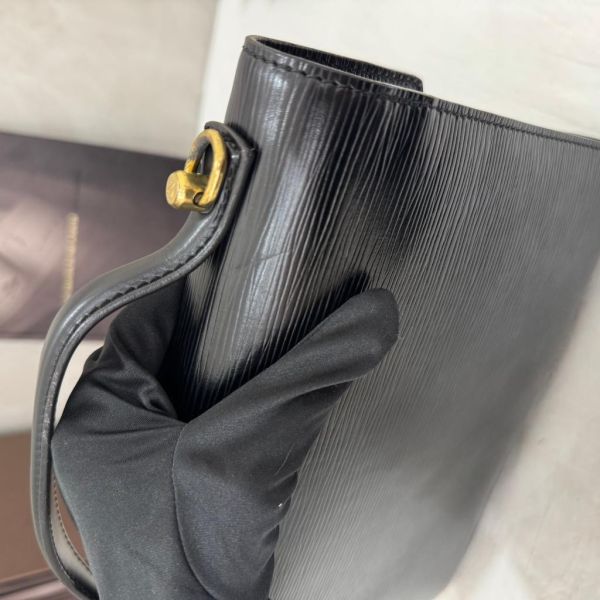 Louis Vuitton Epi水波紋 蒙梭郵差包 