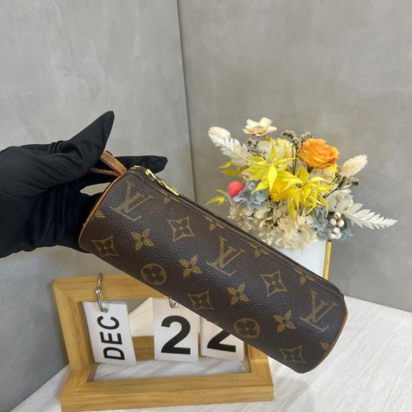 Louis Vuitton  圓筒筆袋 