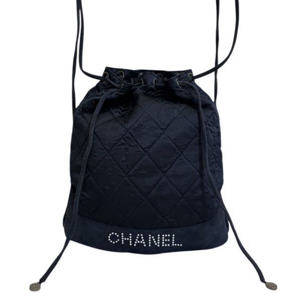 Chanel 黑色緞面珍珠logo後背包 