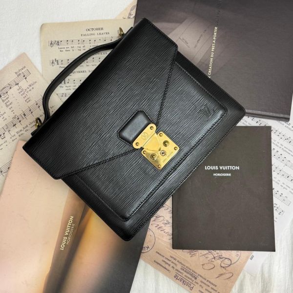 Louis Vuitton Epi水波紋 蒙梭郵差包 
