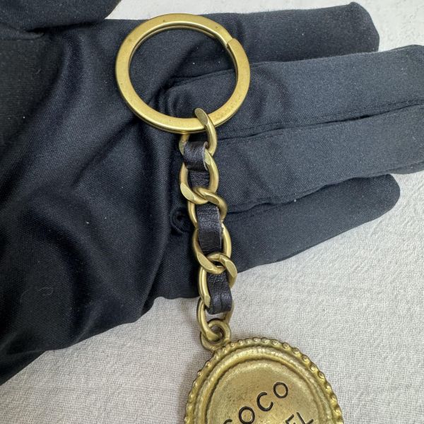 Coco Chanel 金屬鑰匙圈 