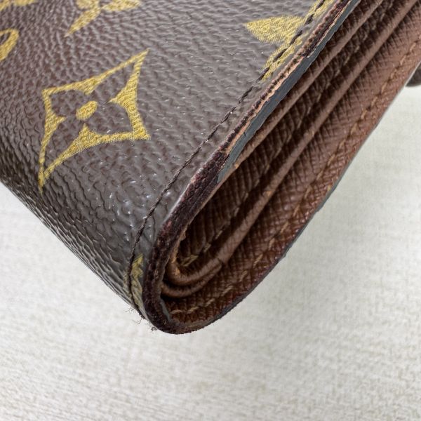 Louis Vuitton 曼哈頓金釦短夾 