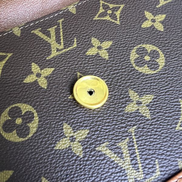 Louis Vuitton翻蓋手拿包 