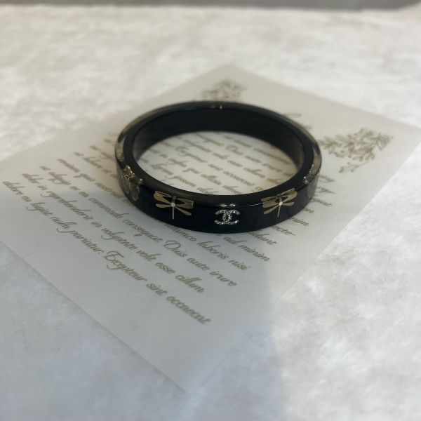 Chanel 樹脂水晶CC 蜻蜓蝴蝶手鐲 