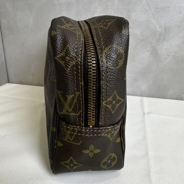 Louis Vuitton 28化妝包 