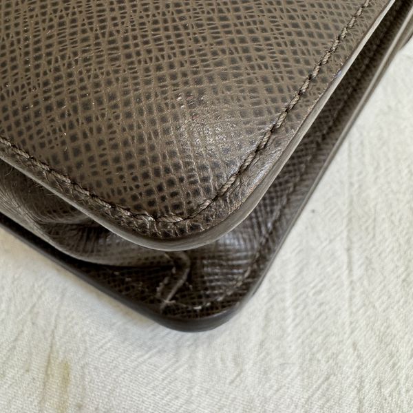 LV 咖啡色 EPI Robusto 1商務包 
