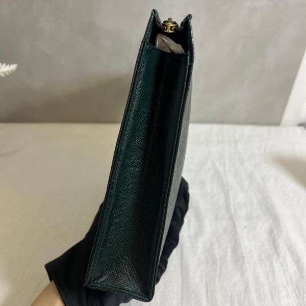 路易威登  皮革手拿包 