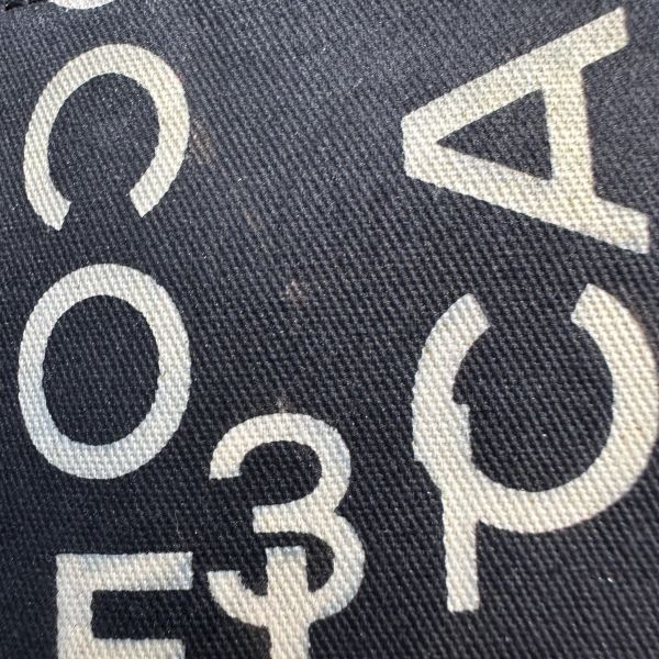 CHANEL 黑白字母塗鴉帆布肩背手提化妝箱* 