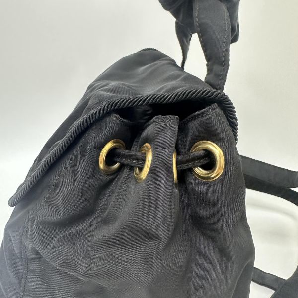 Prada 尼龍背包 