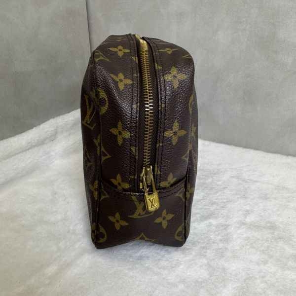 Louis Vuitton 28 化妝包 