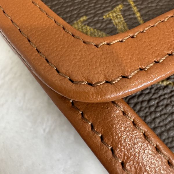 Louis Vuitton 老花紅皮手拿包 