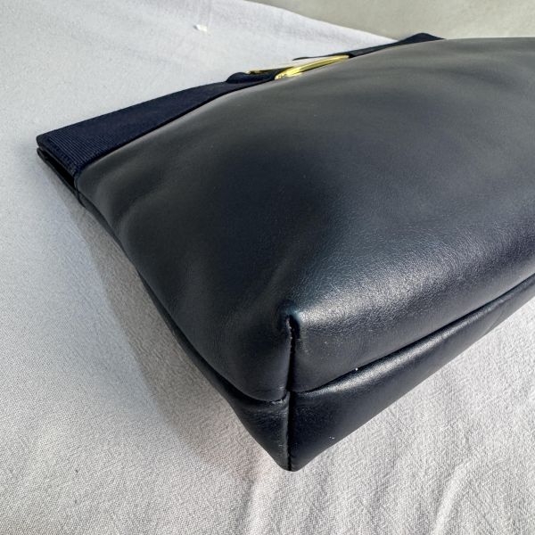 Ferragamo 菲拉格慕 兩用手拿包 