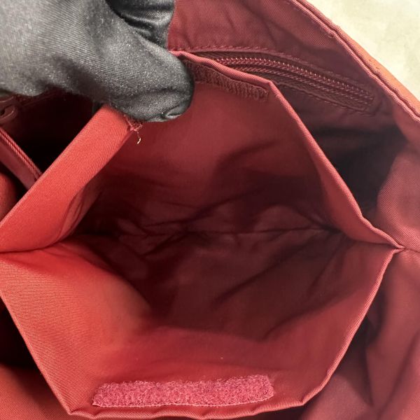 Prada 水桶包 