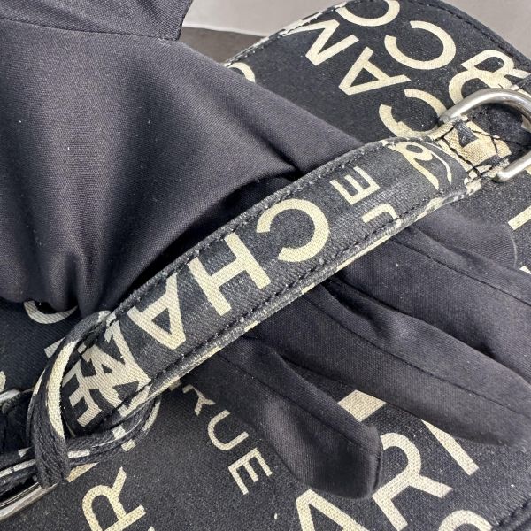 CHANEL 黑白字母塗鴉帆布肩背手提化妝箱* 