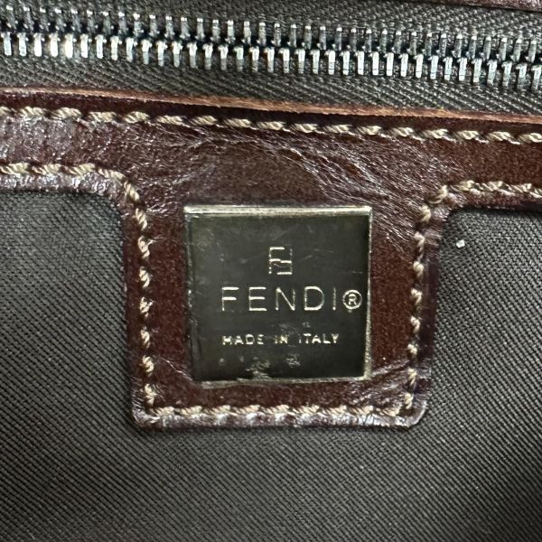 Fendi老花法棍包 