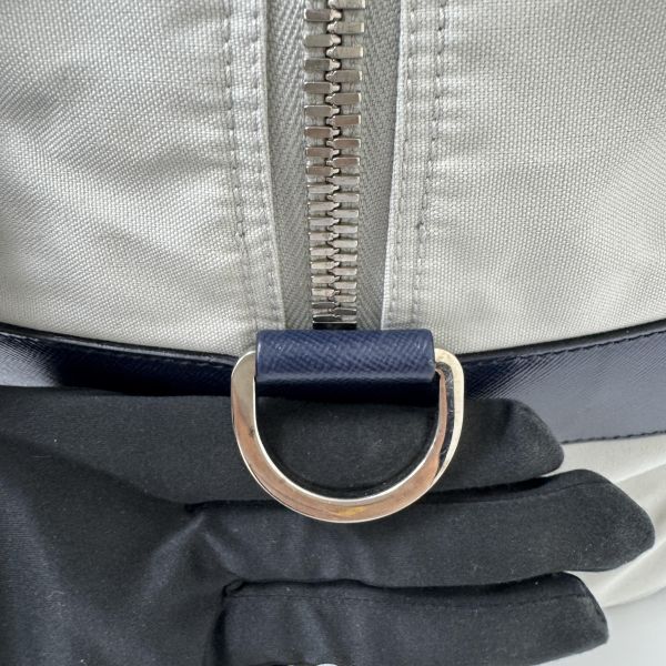 PRADA 經典尼龍旅行包 