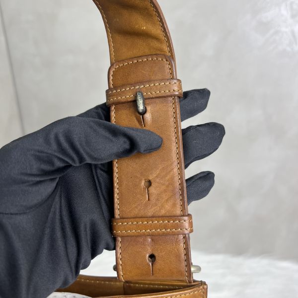 YsL 棕色皮革 斜背包 