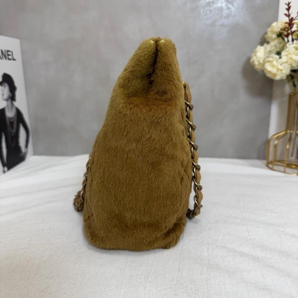 CHANEL 棕色皮草托特包 