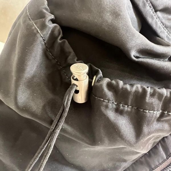 PRADA 帆布後背包 