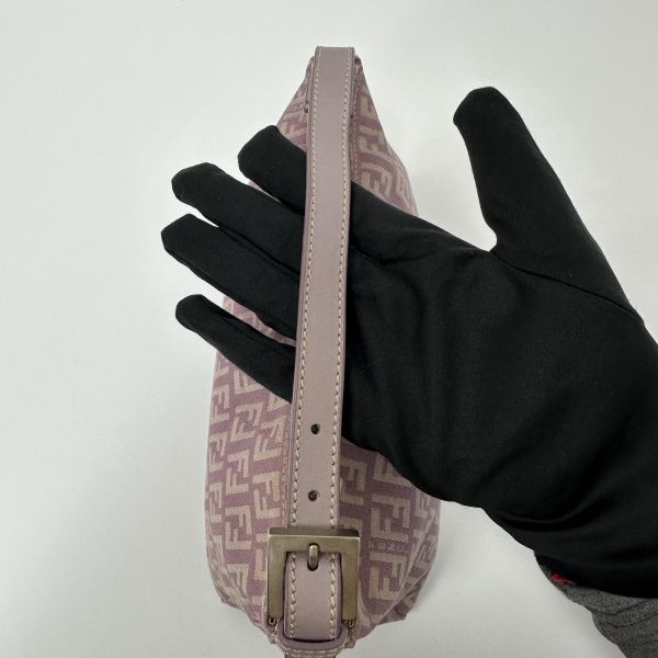 Fendi 芬迪 淺紫色迷你手拿包 