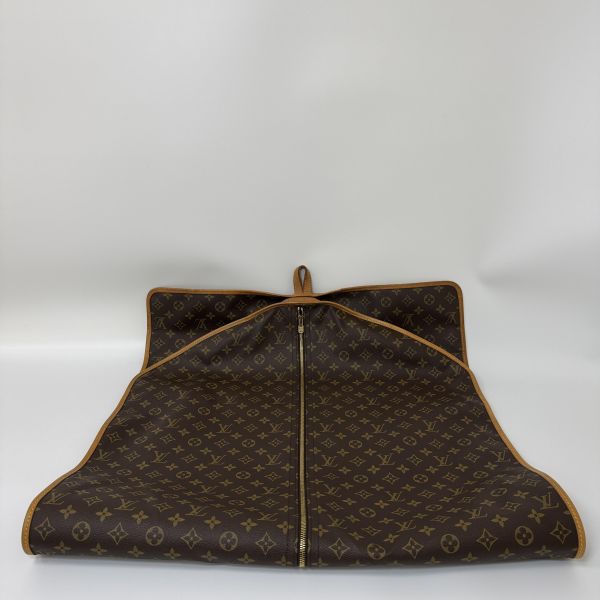 Louis Vuitton  Monogram 帆布西裝套 