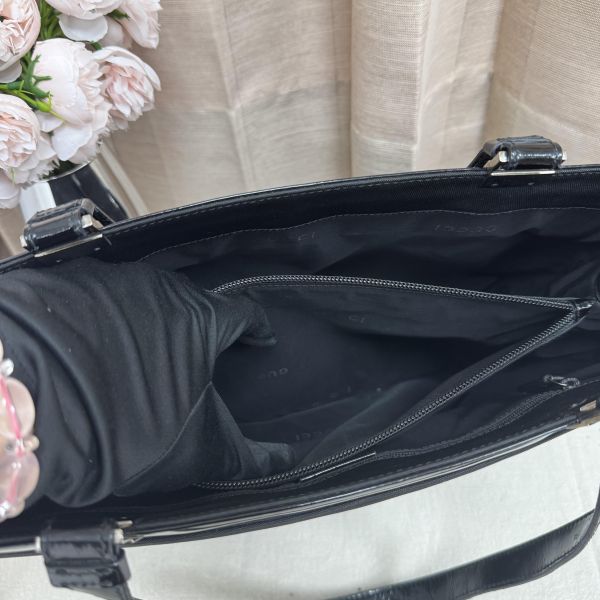 Gucci 黑色托特包 