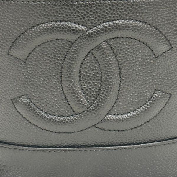 Chanel 魚子醬化妝包 